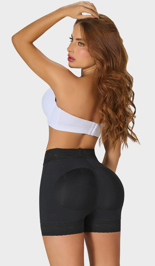 - SHORT LEVANTA COLA - COLOR NEGRO - TALLA L